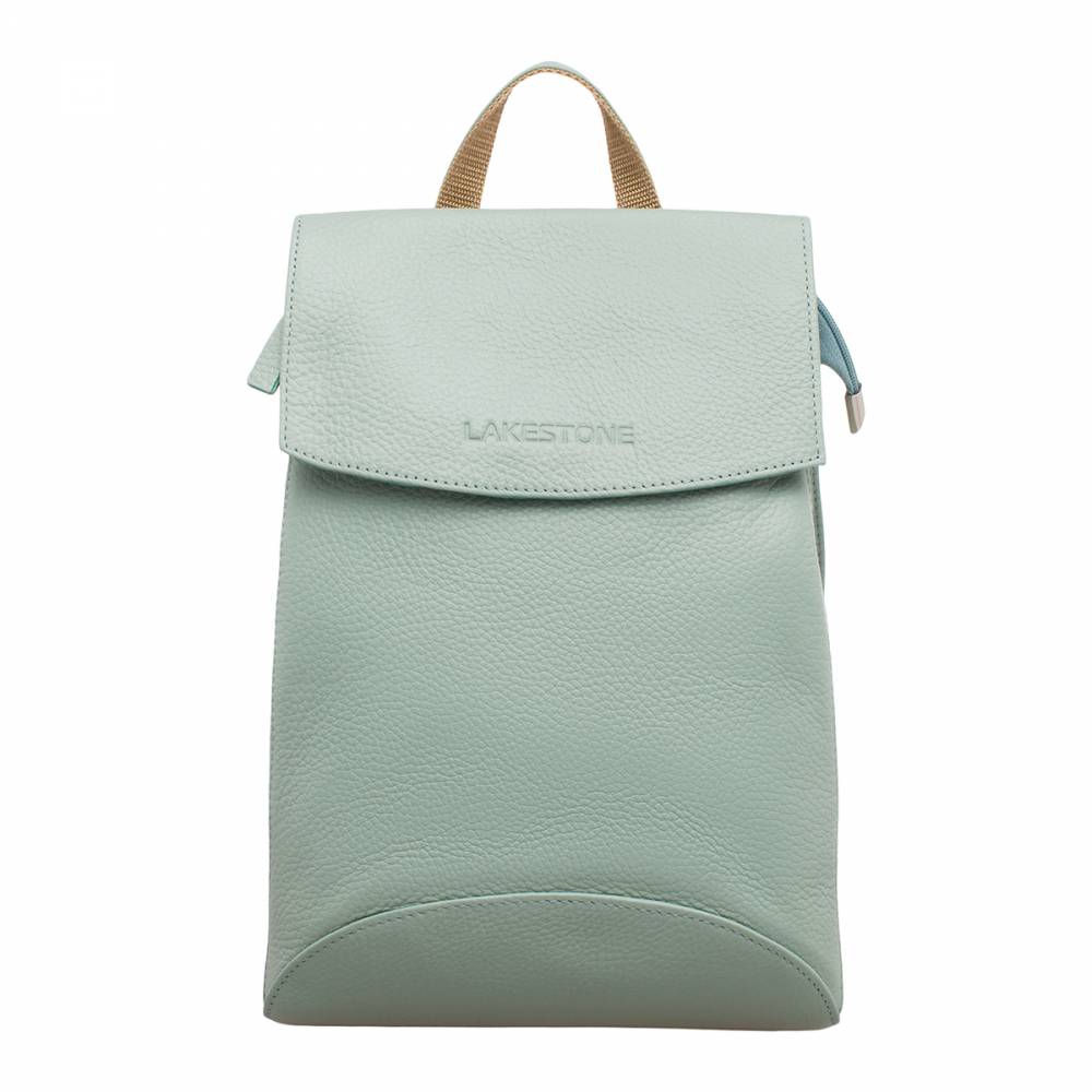 Женский рюкзак Ashley Mint Green Женский рюкзак Ashley Mint Green<p>Стильный и современный рюкзак-трансформер модного мятного цвета – это отличное решение на каждый день. Такой аксессуар можно использовать в качестве сумки через плечо. Поэтому он отлично сочетается с любым образом, который выбирает его обладательница. </p><p>Внутреннее пространство изделия не имеет лишних перегородок, что позволяет транспортировать в нем довольно внушительный объем вещей. Чтобы мелкие атрибуты не затерялись в недрах рюкзака, в нем имеются карманы открытого и закрытого типа. Фиксируется аксессуар на молнию и на откидной магнитный клапан. </p><p>Модель пошита из натуральной кожи, которая имеет неповторимый рисунок, созданный самой природой. Лямки рюкзака также выполнены из кожи, что очень практично.&nbsp;</p><br>